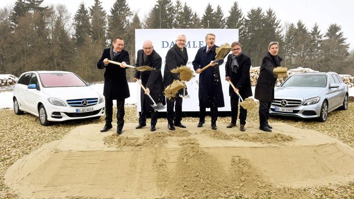 Spatenstich für neue Daimler-Teststrecke