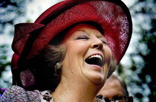 Am 30. April sitzt Königin Beatrix 30 Jahre auf dem niederländischen Thron - amtsmüde scheint sich nicht zu sein. Foto: dpa