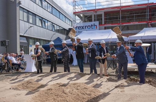 Erst im Mai gab es vor Bosch-Rexroth den Spatenstich für das neue Entwicklungs- und Verwaltungsgebäude. Foto: Lück
