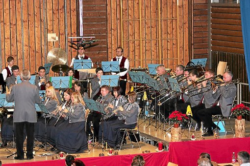 Märchenhaft und schwungvoll: So präsentiert sich das Hauptorchester des Musikvereins. Foto: Moosmann Foto: Schwarzwälder-Bote