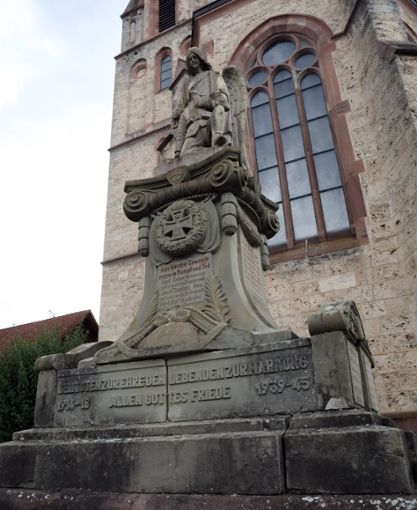 Jahr für Jahr ist das Kriegerdenkmal in Salzstetten Thema bei den Haushaltsgesprächen.Foto: Wagner Foto: Schwarzwälder Bote