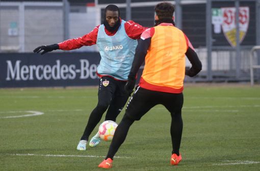 Serhou Guirassy (li.) im VfB-Training am Montagnachmittag. Foto: Baumann/Hansjürgen Britsch