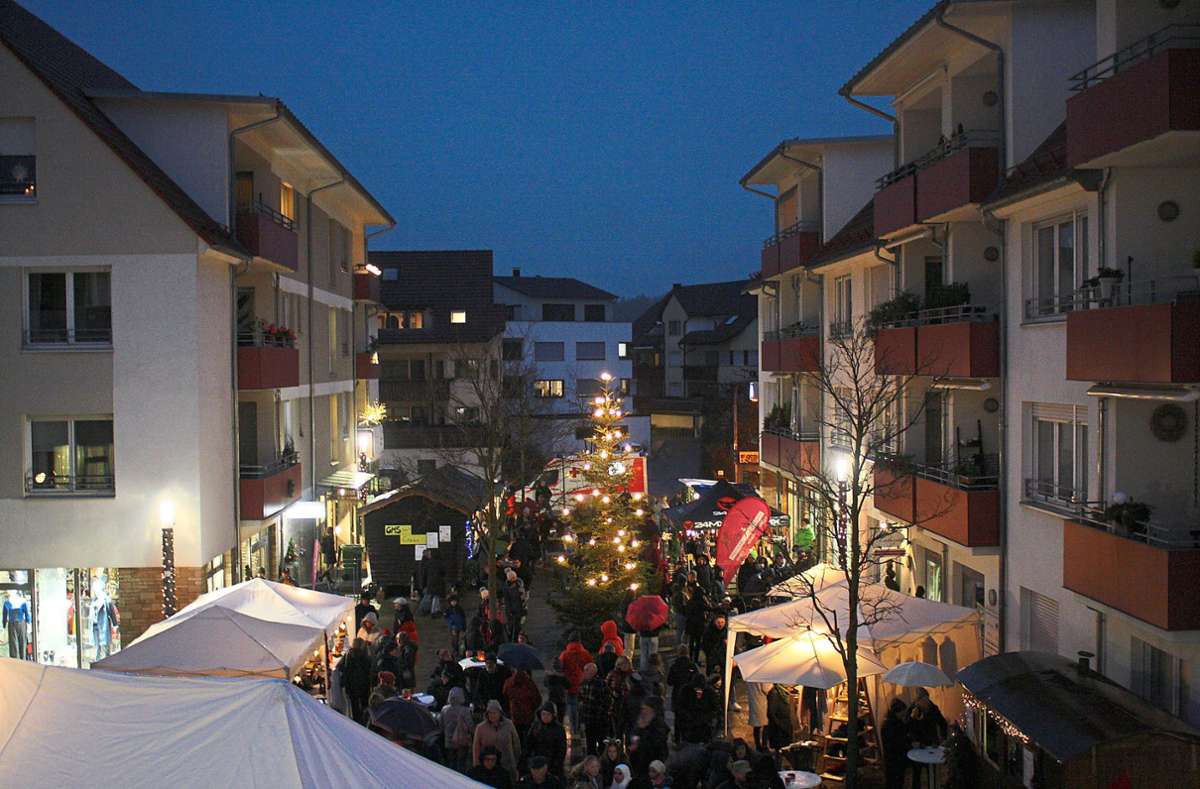 Winterzauber Althengstett: Erster Weihnachtsmarkt seit Pandemie-Beginn kommt gut an