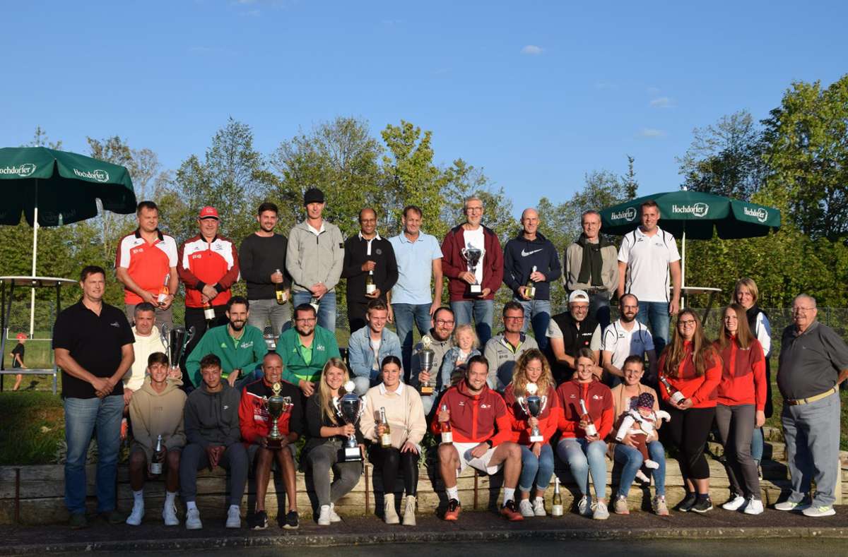 Die erfolgreichen Teilnehmer der Horber Tennis-Stadtmeisterschaften 2022 Foto: TC Talheim