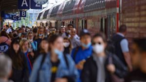 Polizei soll in Stuttgart vollen Zug Richtung Bodensee räumen