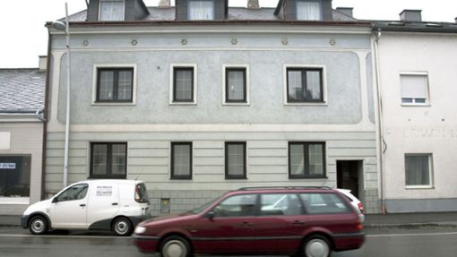 Das Haus in Amstetten, in der Josef Fritzl seine Tochter 24 Jahre lang gefangen hielt, sieht heute anders aus. Foto: Christian Fürst/dpa/Christian Fürst