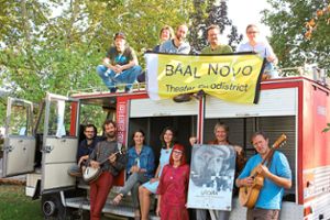 Das Ensemble des bilingualen Theaters Baal novo. Foto: Baal novo Foto: Schwarzwälder Bote
