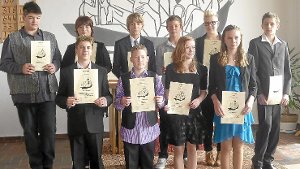 Zehn Jugendliche feiern gemeinsam ihre Konfirmation