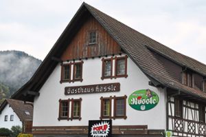 Das Gutacher Traditionsgasthaus Rössle wird Ewald Armbruster Mitte Dezember neu eröffnen. Zunächst möchte der dort einen Imbiss betreiben. Foto: Stangenberg