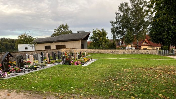 Wo die zukünftigen Urnenrasengräber auf dem Friedhof liegen
