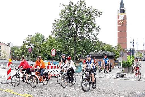 Noch ein seltener Anblick: Radler in der Goldstadt wie hier im August bei der Fahrradrundfahrt auf dem Enztalradweg. Foto: Schwarzwälder-Bote