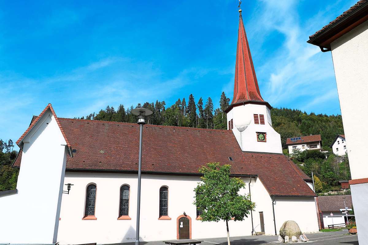 Sorgen bereitet das Geläut im Kirchturm von St. Sebastian in Nußbach, das nun renoviert werden soll