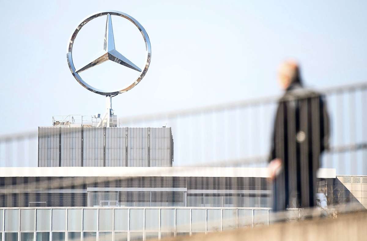 In Untertürkheim fertigt Mercedes viele Komponenten, die für den Verbrenner gebraucht werden. Foto: dpa/Sebastian Gollnow