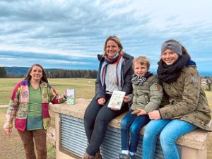 Auf dem Dobel: Jennerjahn-Hakenes mit  Cindy aus Hochstetten und deren Kindern Tom (5) und Ila (12).Fotos: Zoller Foto: Schwarzwälder Bote