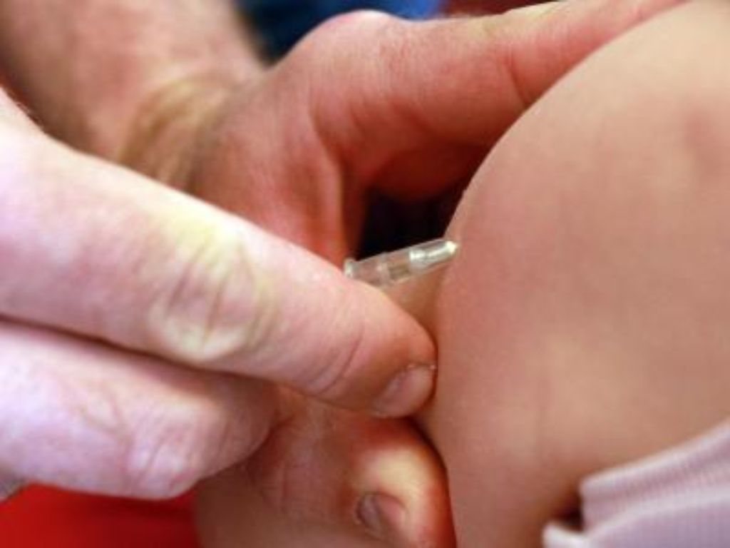 Das Gesundheitsamt rät zur Masernimpfung (Symbolbild). Foto: dpa