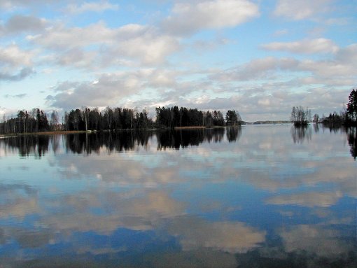 Am Heiligen See (Pyhä-Järvi) in Vesilahti finden die Gäste moderne Unterkünfte sowie in der Natur Idylle pur. Fotos: Mittelstaedt Foto: Schwarzwälder-Bote