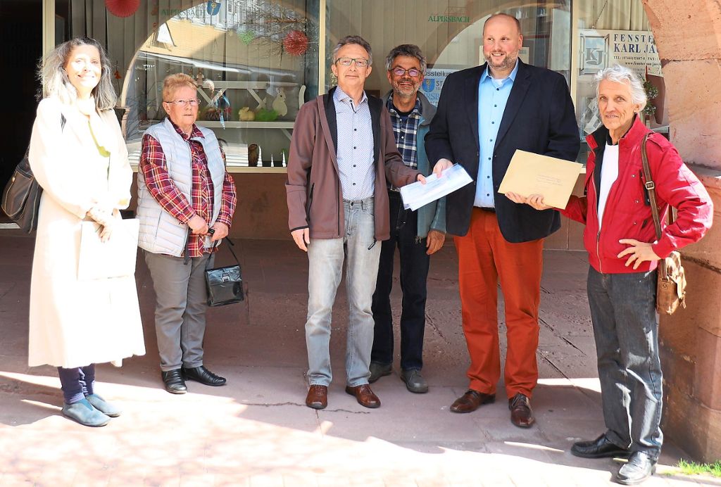 Alpirsbach: Bürger sammeln Unterschriften