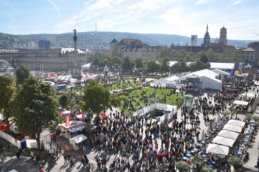 Rund 500.000 Besucher haben auf der Bürgermeile in Stuttgart am 3. Oktober 2013 gefeiert. Foto: Andreas Rosar Fotoagentur-Stuttgart