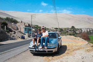 Ute Wendel und ihr Sohn Luciano haben eine abenteuerliche Panamericana-Tour hinter sich – nicht etwa in einem Allradfahrzeug, sondern im alten Golf.  Fotos: Wendel Foto: Schwarzwälder Bote