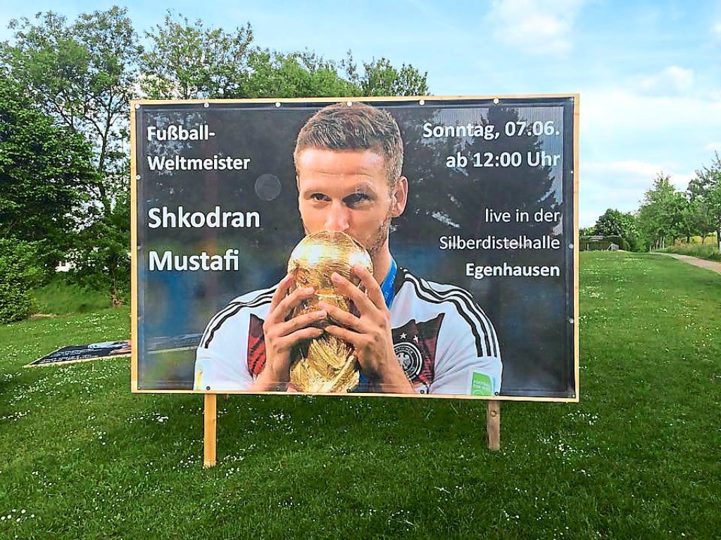 In Ebhausen fiebert  man  schon dem  Besuch von Weltmeister Shkodran Mustafi entgegen.