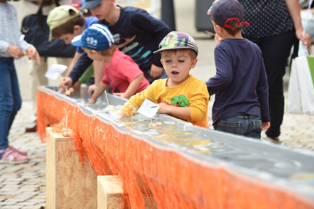 Mit großer Begeisterung waren die Kinder beim Rottweiler Spieletag dabei. Foto: Zelenjuk/Nädele