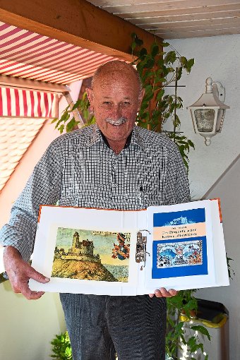 Peter Wagner stellt am  10. Dezember sein  neues Buch über den Burgenmaler Konrad Albert Koch vor. Foto: Visel Foto: Schwarzwälder-Bote