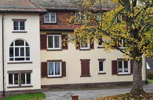 Vorübergehend werden zwei Flüchtlingsfamilien im Wohnteil der Grundschule in Mönchweiler unterkommen. Foto: Hettich-Marull