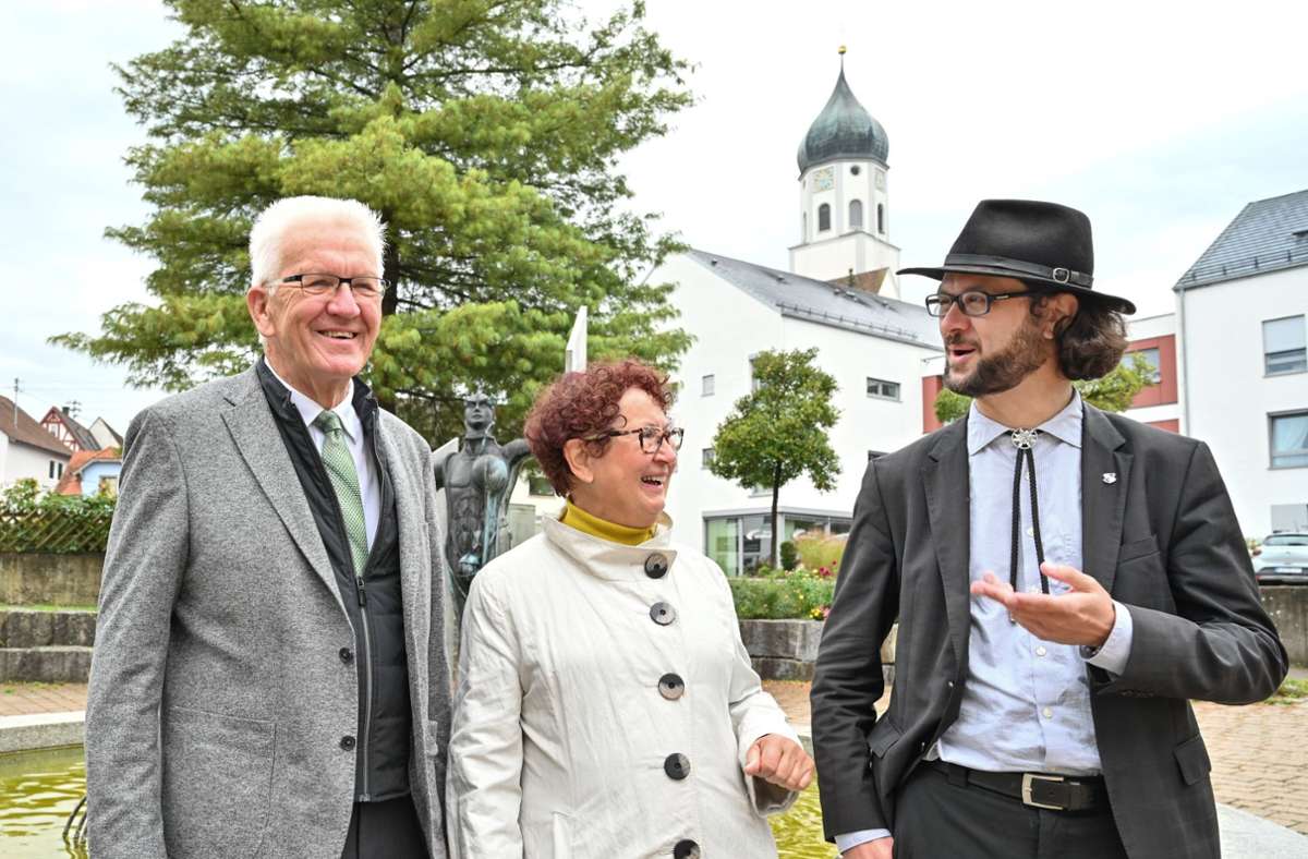 Johannes Kretschmann, der Sohn des grünen Ministerpräsidenten, hat im Kampf um das Direktmandat im Wahlkreis Zollernalb-Sigmaringen klar verloren. Der 43 Jahre alte Grünen-Politiker landete klar hinter dem CDU-Kandidaten Thomas Bareiß.