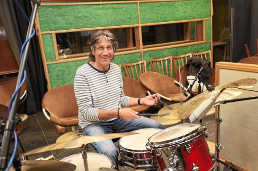 Peter Baumgärtner stammt aus St. Georgen, lebt als Musiker in Nordrhein-Westfalen und kam dieser Tage zu Musikaufnahmen ins MPS-Studio nach Villingen. Foto: Heinig