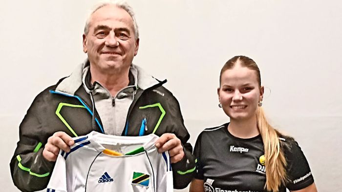 Handballerin sammelt in Ettenheim Spenden für Tansania