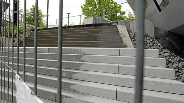 Stadthallen-Treppe: Alles nicht so eilig