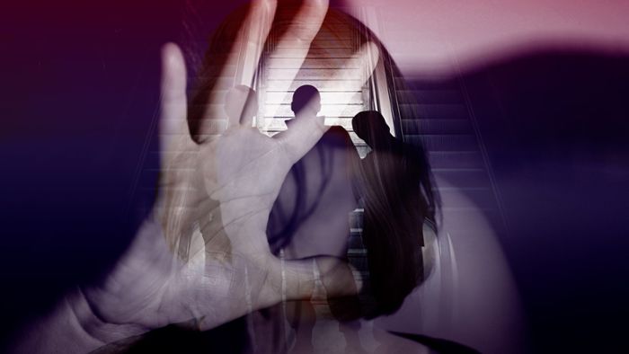44-Jährige in Mehrfamilienhaus sexuell belästigt 