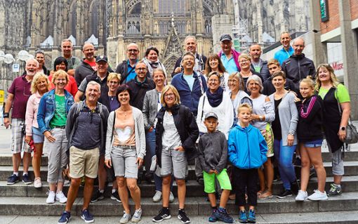 Die Trachten- und Volkstanzgruppe Seewald besuchte bei ihrem Vereinsausflug die Stadt Köln. Foto: Prutschke Foto: Schwarzwälder Bote