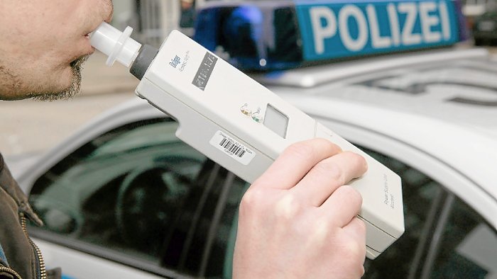 Skurriler Vorfall in Dornstetten: Mann fährt mit über zwei Promille zur Polizei