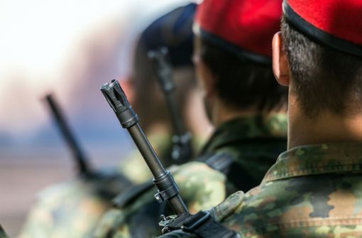 Die Zahl neuer Verdachtsfälle von Rechtsextremismus in der Bundeswehr ist im vergangenen Jahr auf 477 gestiegen (Archivbild). Foto: dpa/Patrick Pleul