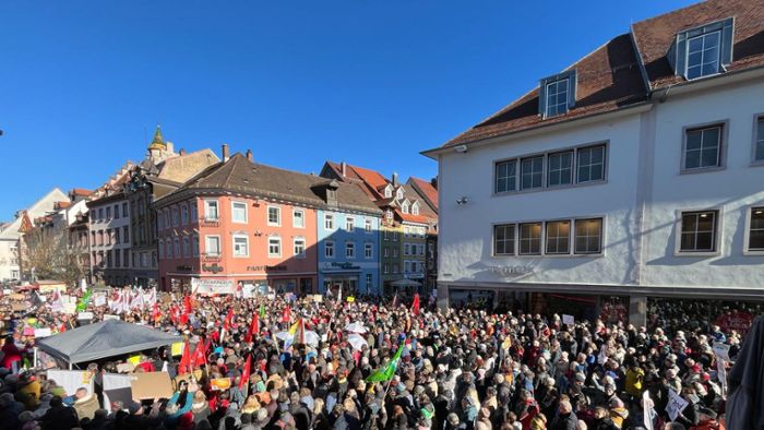Demo in Villingen: Mehr als 1000 Menschen setzen Zeichen gegen Rechts