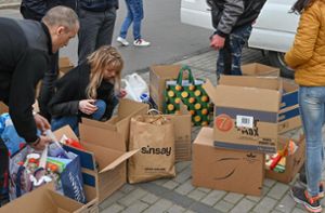 In Sulz-Hopfau werden Spenden für die Leidtragenden des Ukraine-Krieges gesammelt. Foto: Pleul/dpa