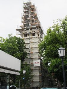 Auf weitere Spenden zur Sanierung des Kirchturms hofft die Gemeinde. Foto: Göttling Foto: Schwarzwälder-Bote