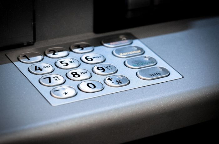 Fahndung mit Polizeihubschrauber: Geldautomat in Haigerloch gesprengt