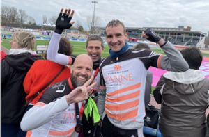 Alle drei Baiersbronner im Ziel! Wahrhaft harte Jungs (von links): David van Loo, Cyclocross-Spezialist Marcus Bangert  und Christian Lenk. Jetzt wird gefeiert. Foto: Lenk