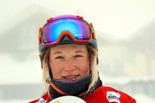Die Bräunlingerin Jana Fischer freut sich schon auf den kommenden Snowboardcross-Winter.  Foto: Eibner