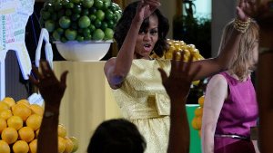 Michelle Obama tanzt mit Kindern im Weißen Haus
