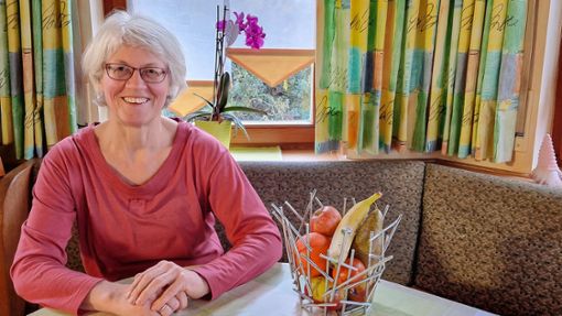 Andrea Mettler teilt als Köchin und ganzheitliche Ernährungsberaterin ihre Leidenschaft für bewusste und gesunde Ernährung, mit der man dem gesamten Organismus ohne Hungern und Verzicht etwas Gutes tun kann. Foto: Conny Hahn