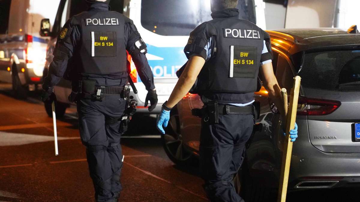 Newsblog zu Ausschreitungen in Stuttgart: 26 Polizisten bei massiven Angriffen verletzt, 228 Festnahmen