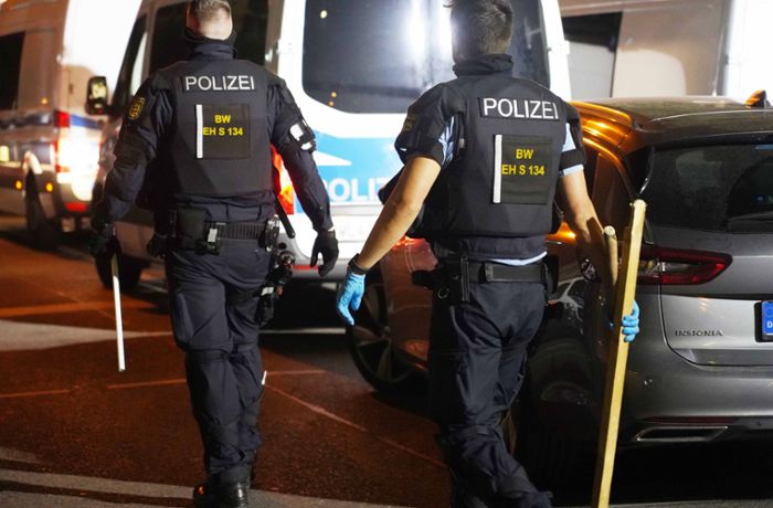 Newsblog zu Ausschreitungen in Stuttgart: 26 Polizisten bei massiven Angriffen verletzt, 228 Festnahmen