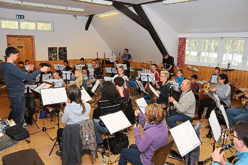 Insgesamt rund zwölf Stunden probten die Grafenhausener Musiker in Nordrach für den großen Auftritt.  Foto: Verein Foto: Lahrer Zeitung