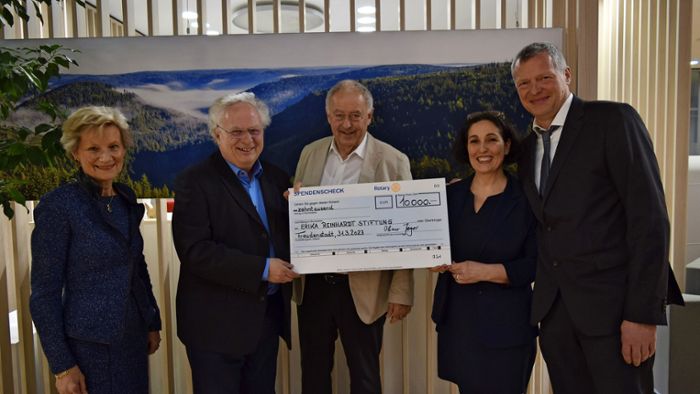 Rotary Club spendet 10.000 Euro an Erika-Reinhardt-Stiftung