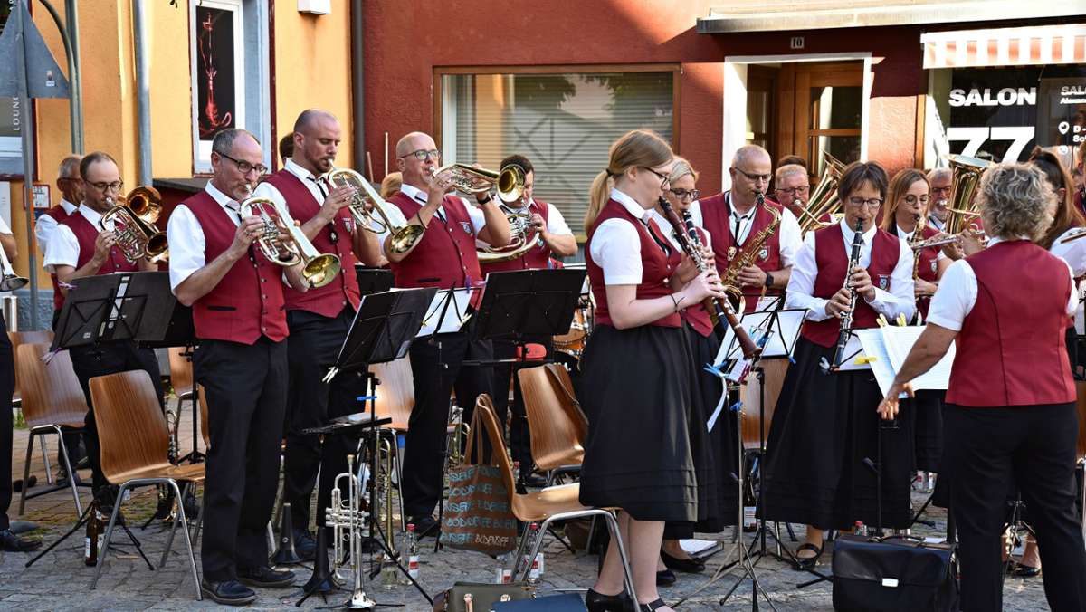 Serenade in Oberndorf: Musikverein entführt nach Italien