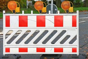 Kein Durchkommen heißt es in den nächsten Tagen an zahlreichen Straßen in Villingen und Schwenningen.  Foto: Pixabay Foto: Schwarzwälder Bote