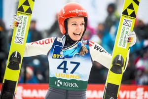 Geht gut vorbereitet in ihren ersten Weltcup als nordische Kombiniererin: Skisprung-Weltmeisterin Svenja Würth aus Baiersbronn.Foto: Eibner Foto: Schwarzwälder Bote